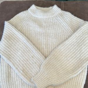 Cream Ivory Sweater ✨